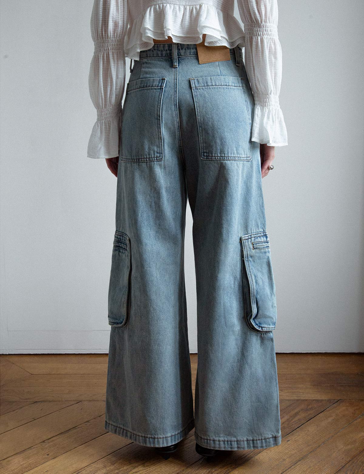Flared pockets jeans